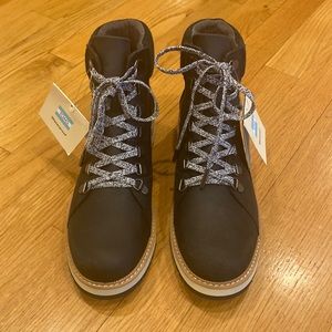TOMS Women's Waterproof Leather and Nylon Mesa Boots